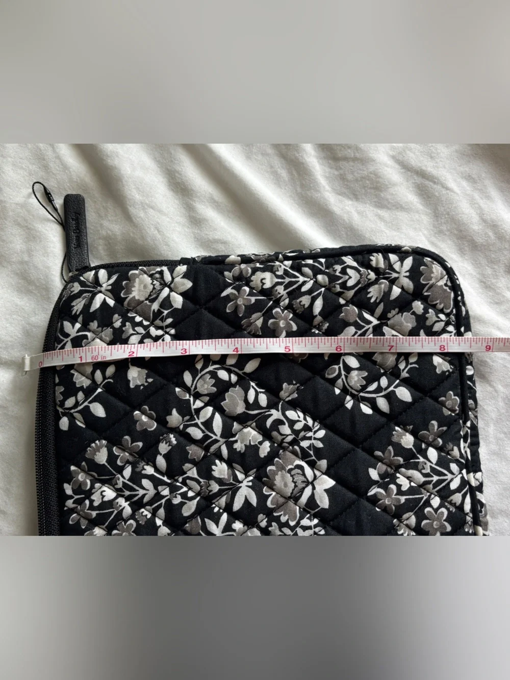 Vera Bradley Black with Cream Floral Quilted electronic Sleeve